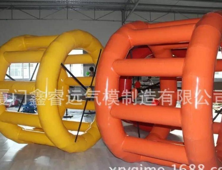 水上風火輪水上蹺蹺板充氣水上玩具游泳池充氣碰碰球鑫睿遠
