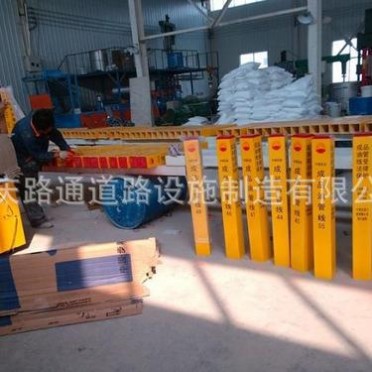 廠家 PVC、塑鋼標志樁 警示牌 高度耐腐蝕 抗氧化